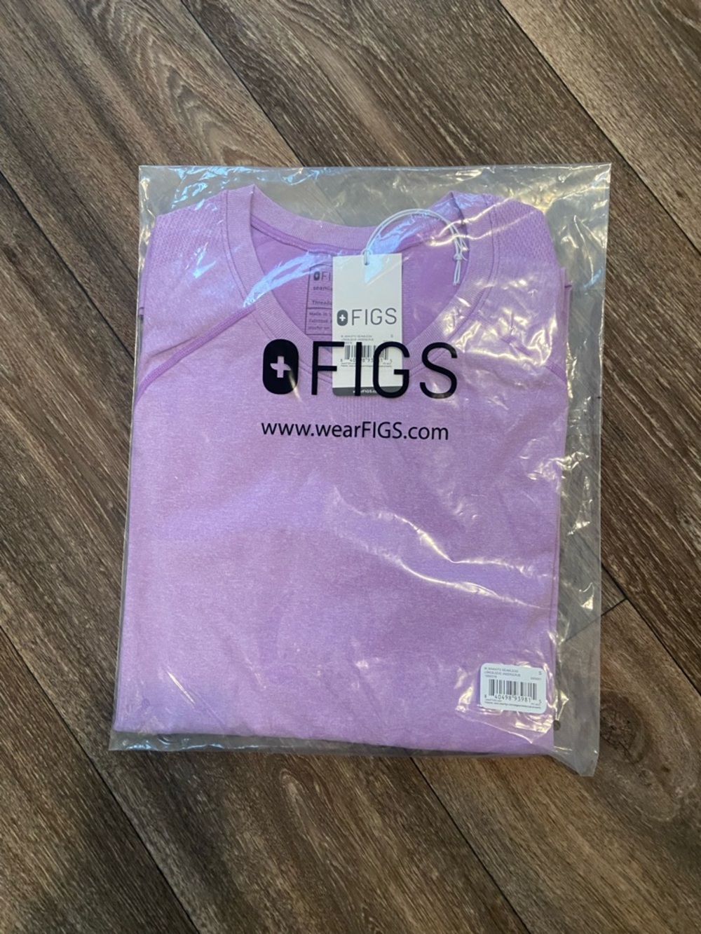FIGS Men’s Wild Iris Makato Seamless Long Sleeve Underscrub size S